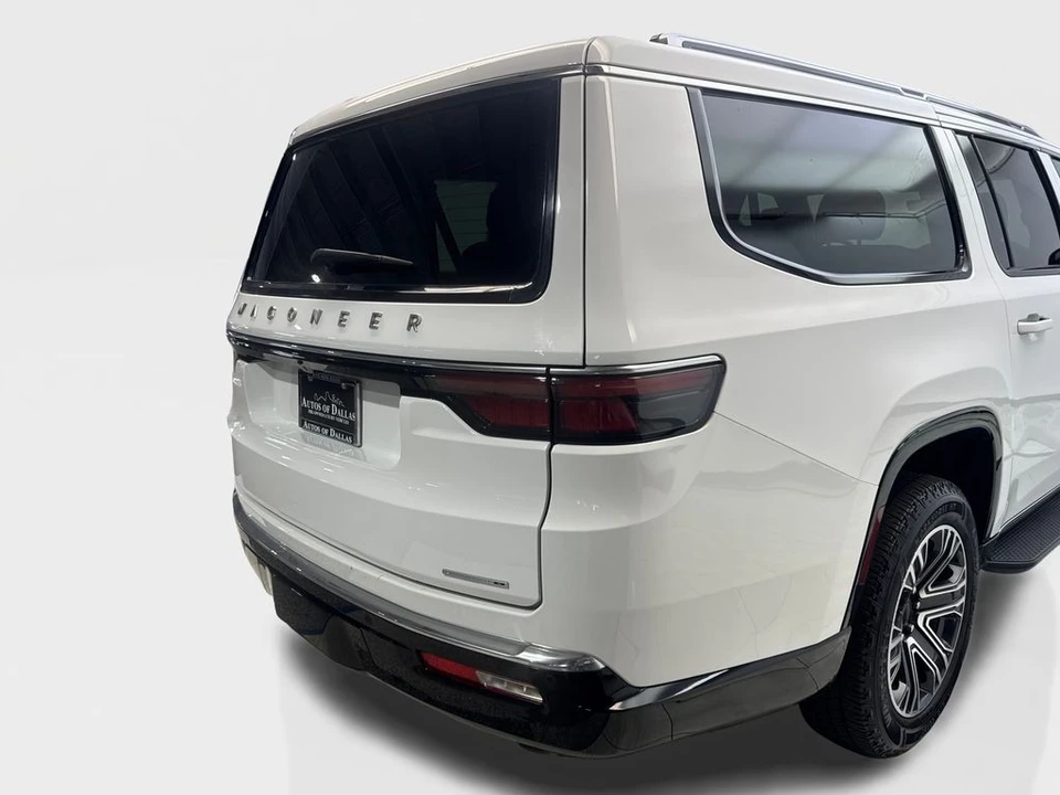 2024 Jeep WS Wagoneer - Image 18 of 31