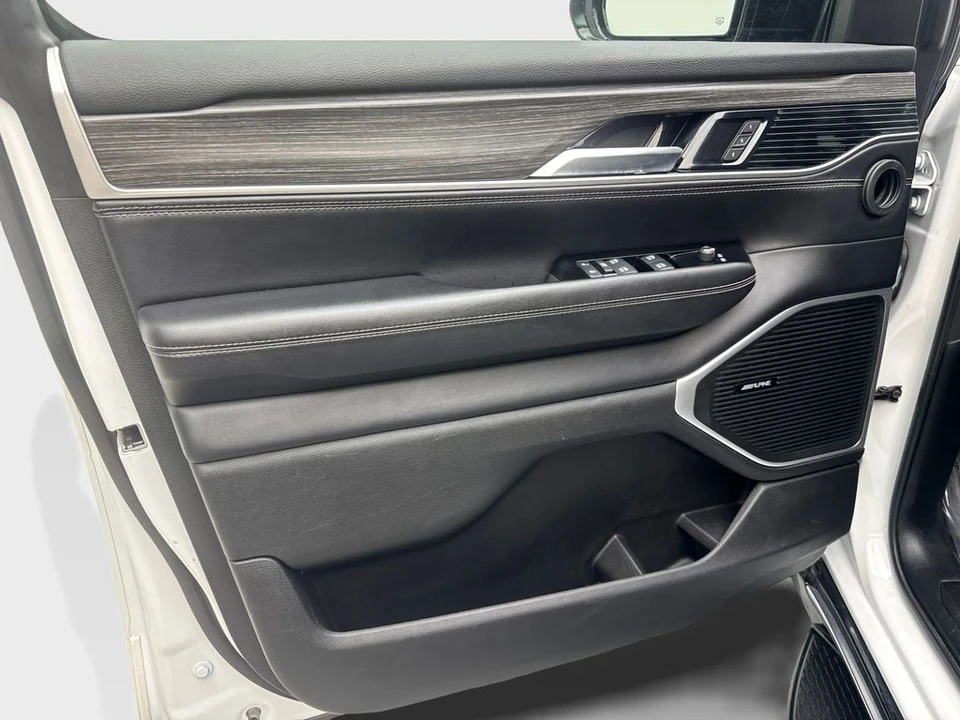 2024 Jeep WS Wagoneer - Image 31 of 31