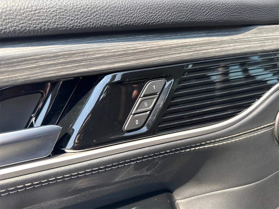 2024 Jeep WS Wagoneer - Image 11 of 12