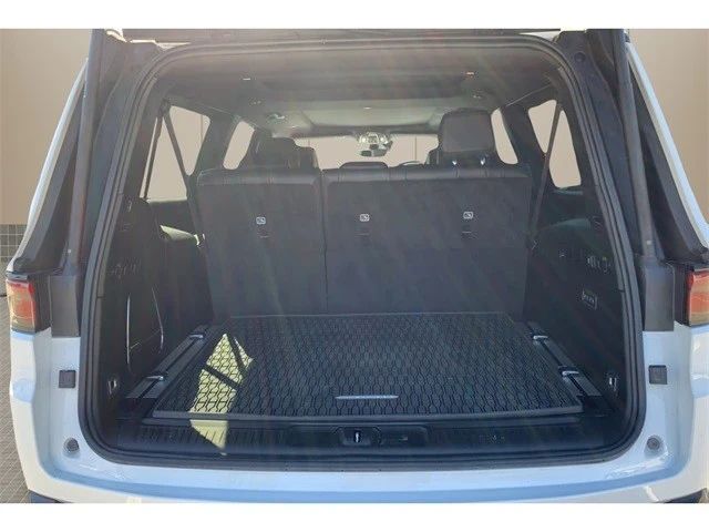 2024 Jeep WS Wagoneer - Image 14 of 21