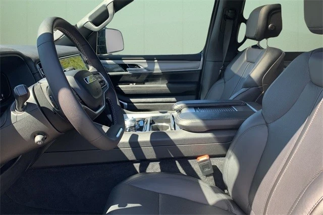 2024 Jeep WS Wagoneer - Image 19 of 21