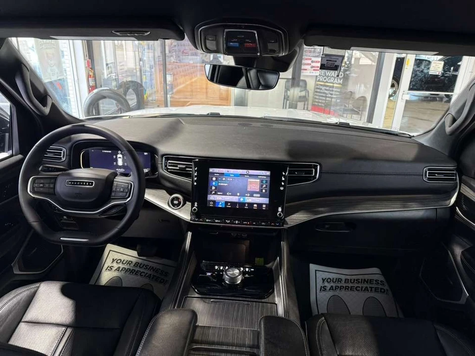 2024 Jeep WS Wagoneer - Image 26 of 31