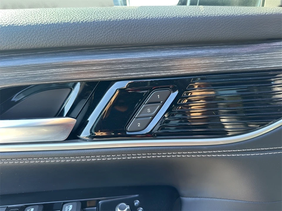 2024 Jeep WS Wagoneer - Image 11 of 12