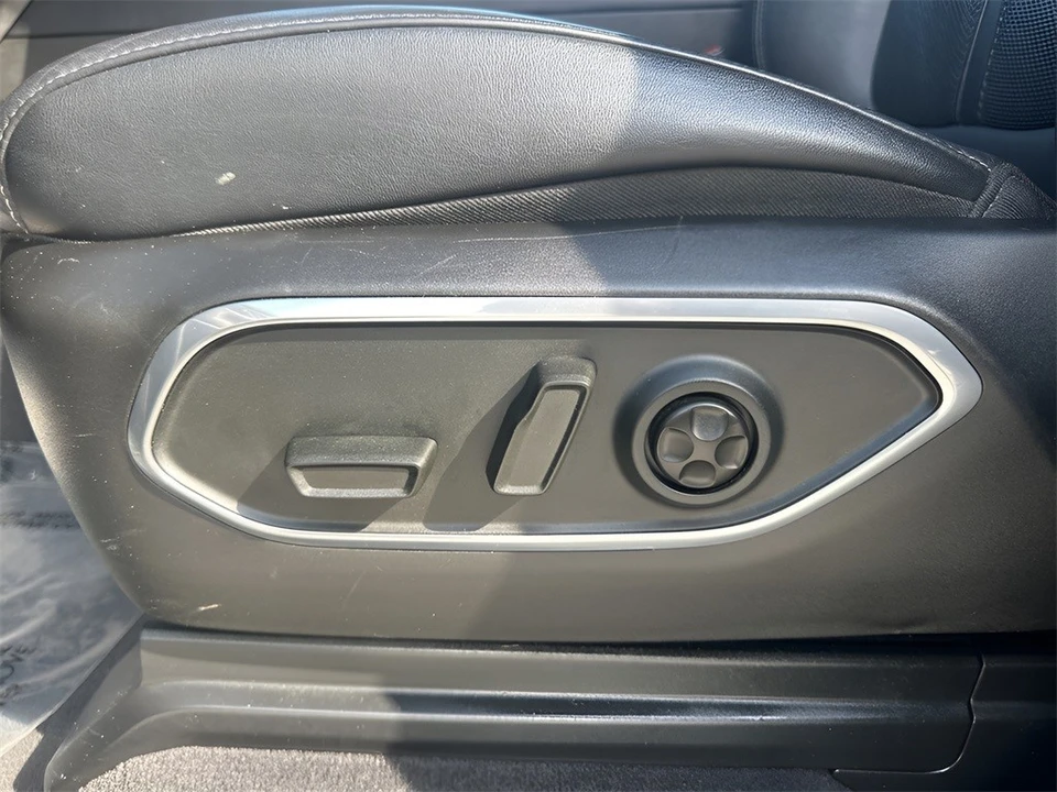 2024 Jeep WS Wagoneer - Image 10 of 12