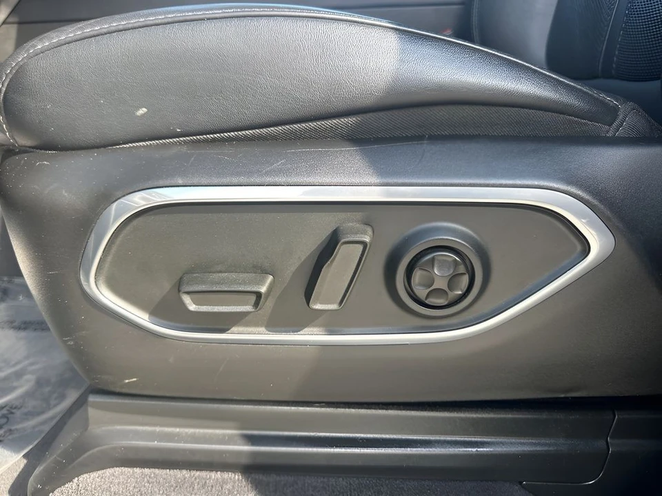 2024 Jeep WS Wagoneer - Image 10 of 12