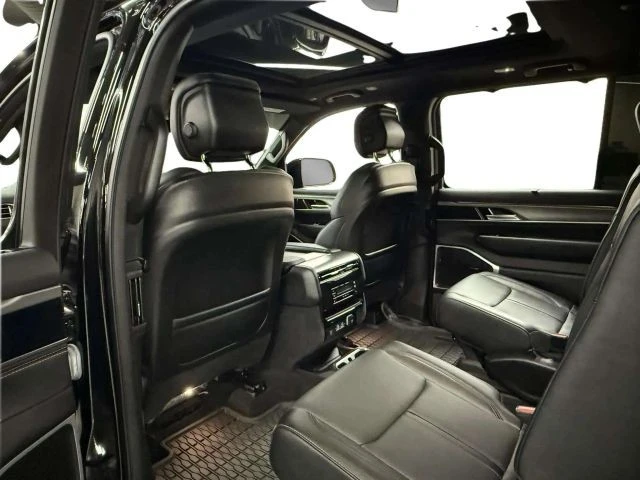 2024 Jeep WS Wagoneer - Image 16 of 21