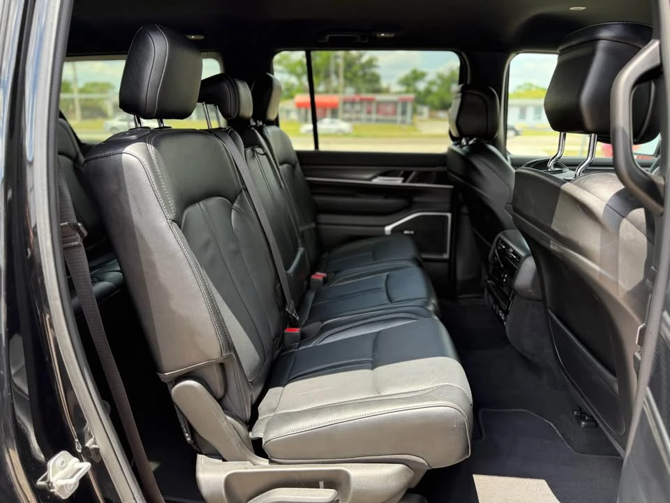 2024 Jeep WS Wagoneer - Image 14 of 20