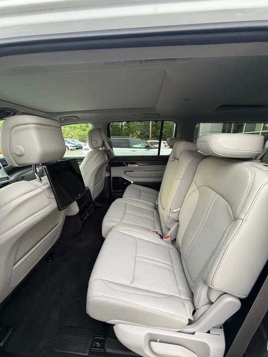 2024 Jeep WS Wagoneer - Image 7 of 11