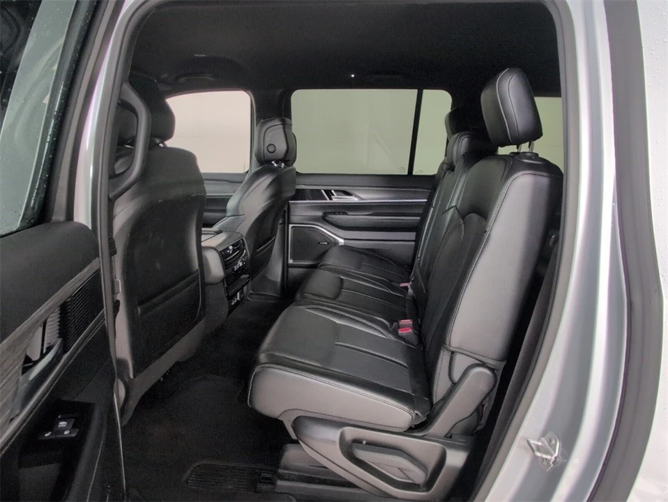 2024 Jeep WS Wagoneer - Image 7 of 12