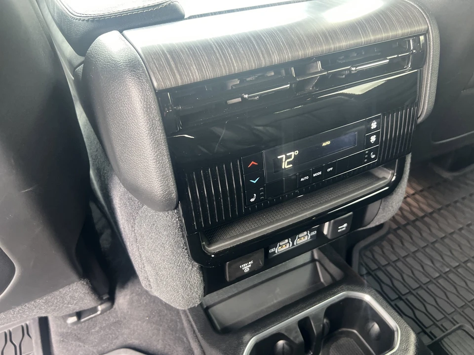 2024 Jeep WS Wagoneer - Image 16 of 21