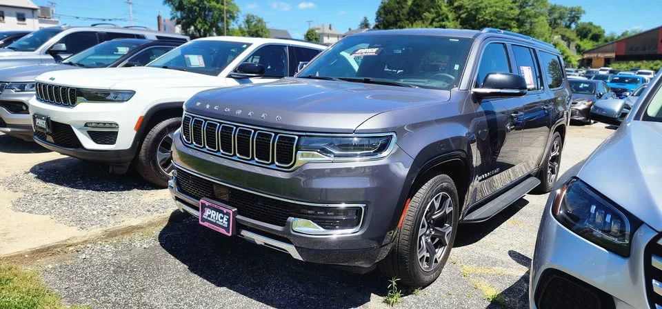 2024 Jeep WS Wagoneer - Image 2 of 5