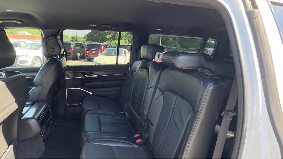 2024 Jeep WS Wagoneer - Image 11 of 13