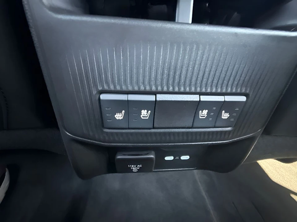 2024 Jeep WS Wagoneer - Image 12 of 31