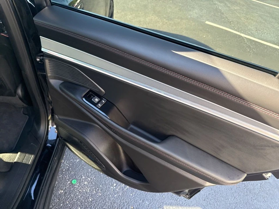 2024 Jeep Wagoneer S - Image 13 of 27