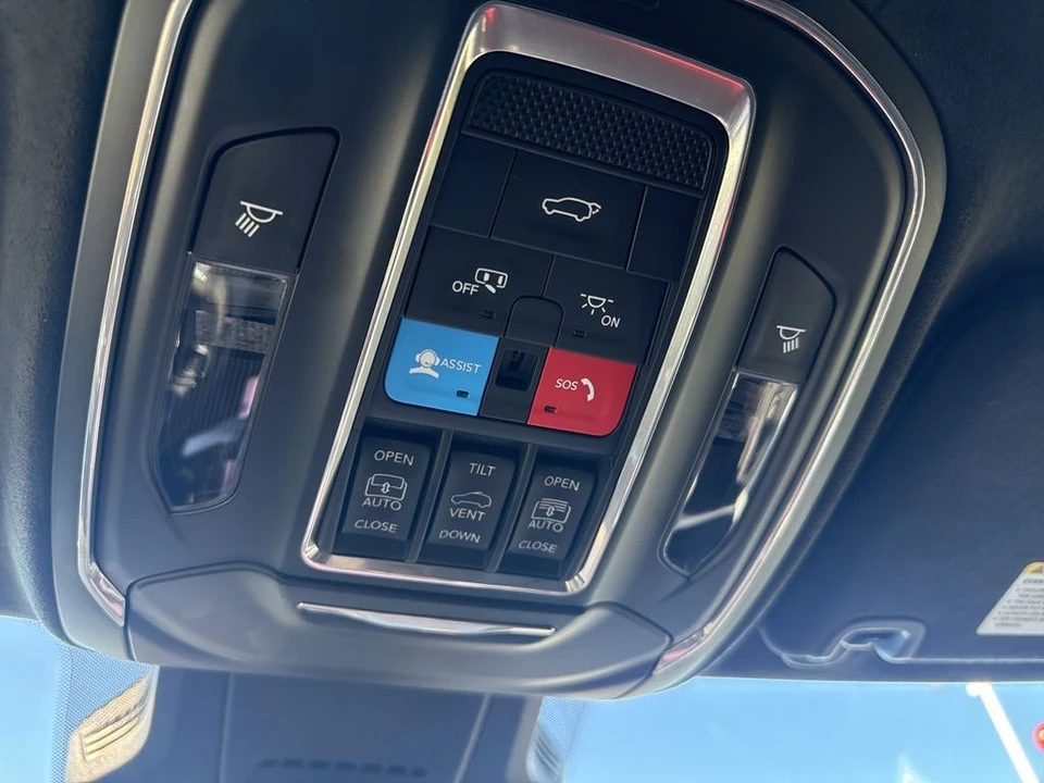 2024 Jeep Wagoneer S - Image 26 of 27