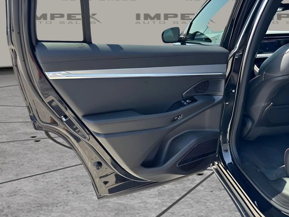 2024 Jeep Wagoneer S - Image 28 of 31