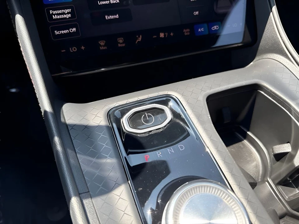 2024 Jeep Wagoneer S - Image 23 of 31
