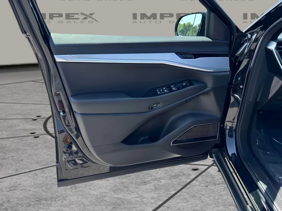 2024 Jeep Wagoneer S - Image 26 of 31