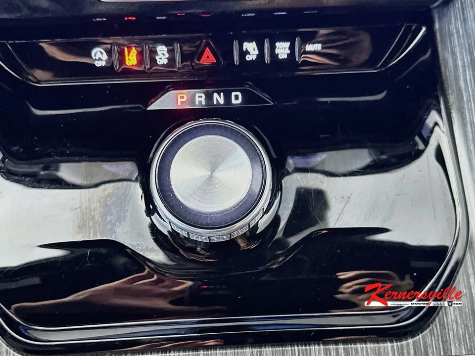 2024 Jeep WS Wagoneer - Image 16 of 24