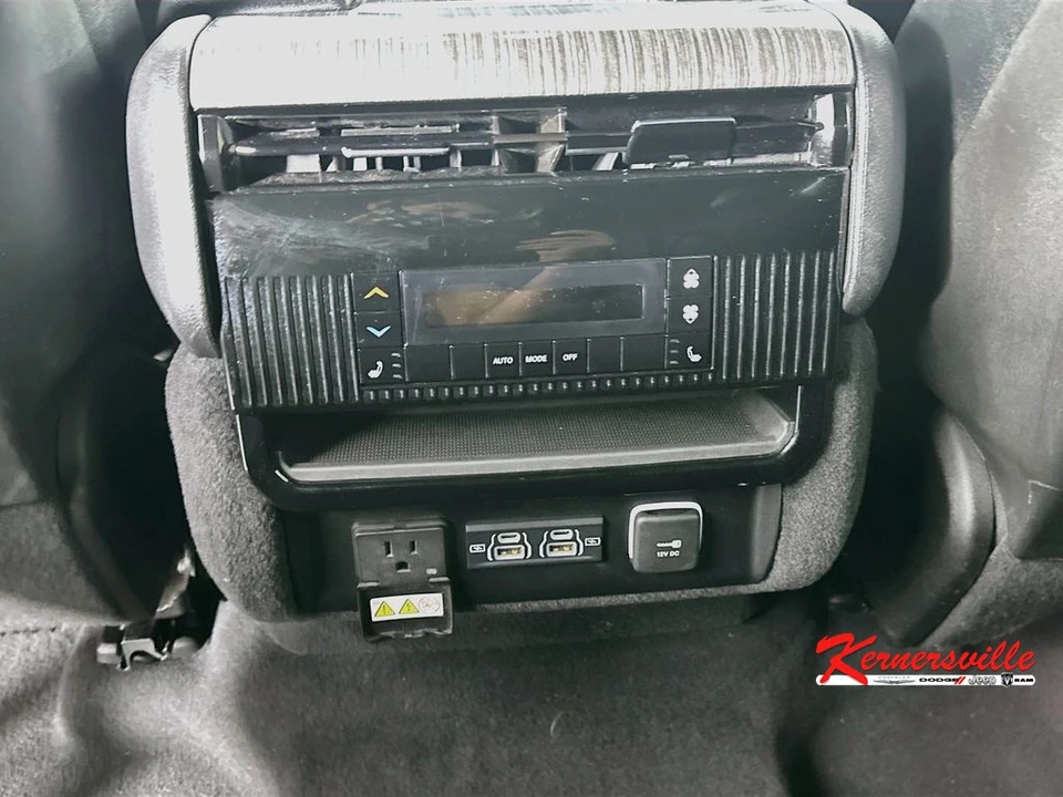 2024 Jeep WS Wagoneer - Image 21 of 24