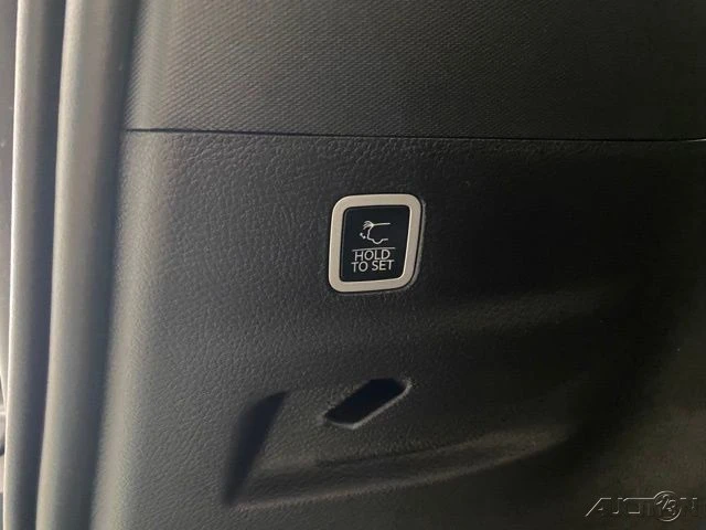 2024 Jeep WS Wagoneer - Image 10 of 12