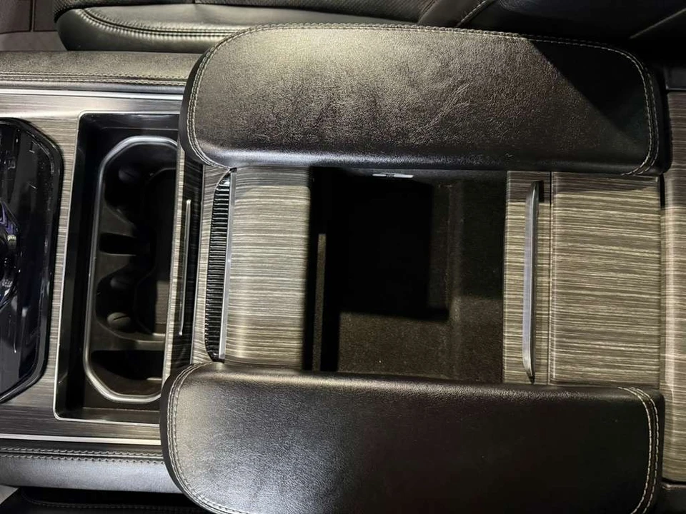 2024 Jeep WS Wagoneer - Image 19 of 31