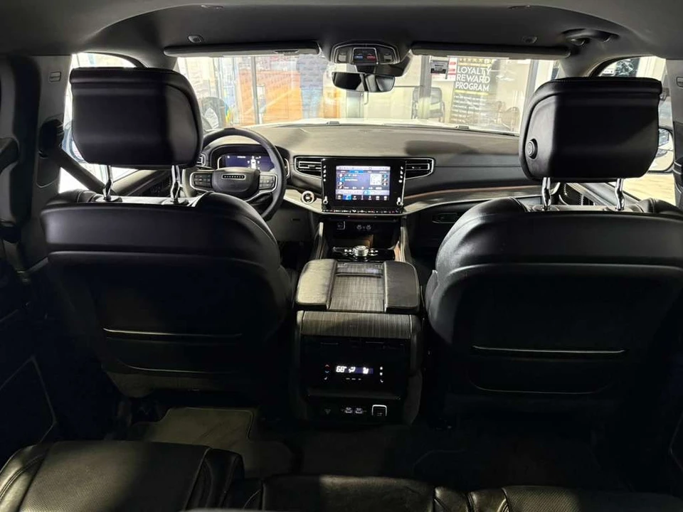 2024 Jeep WS Wagoneer - Image 31 of 31