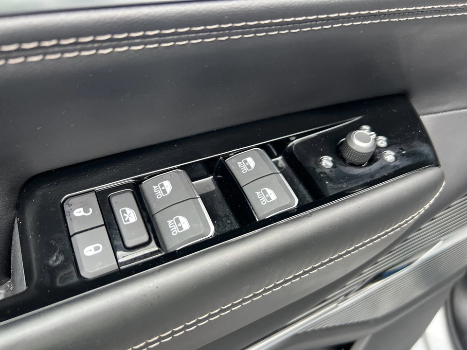 2024 Jeep WS Wagoneer - Image 17 of 31