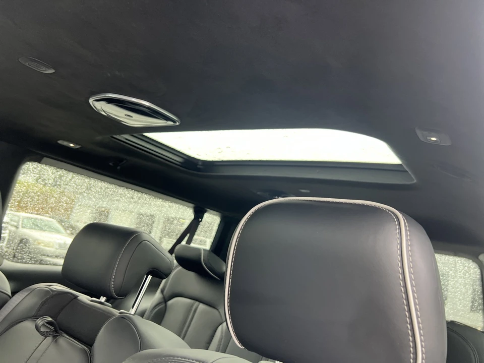 2024 Jeep WS Wagoneer - Image 13 of 31