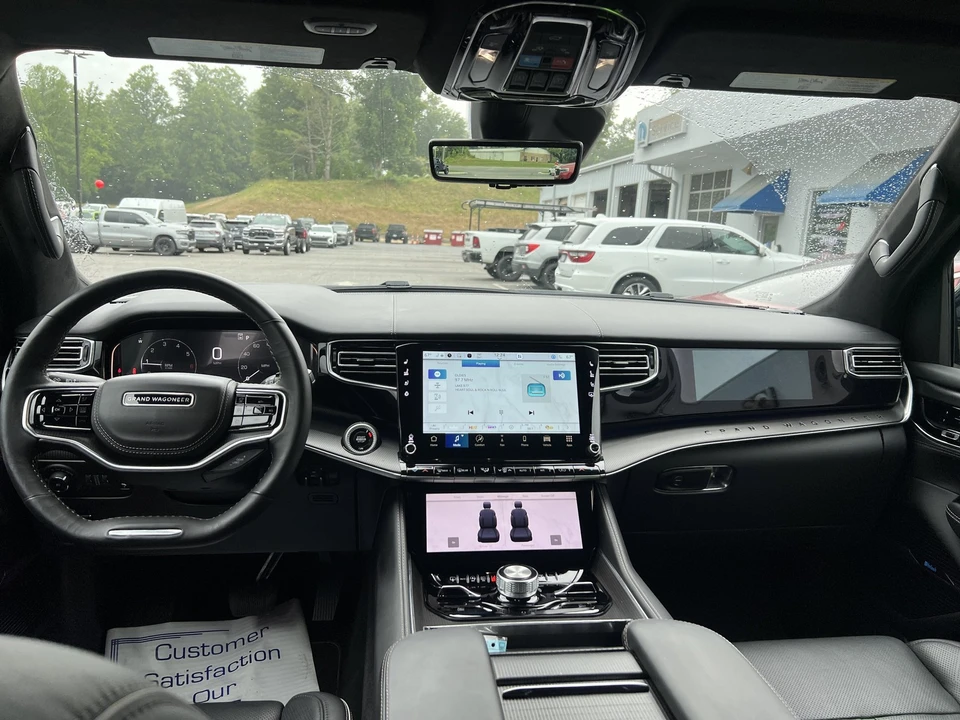 2024 Jeep WS Wagoneer - Image 15 of 31