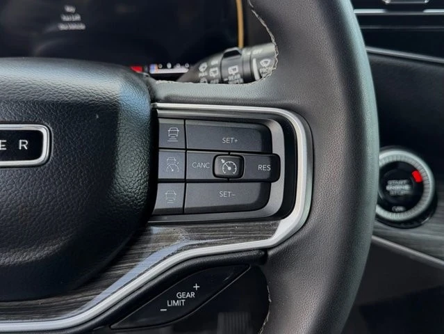 2024 Jeep WS Wagoneer - Image 24 of 31