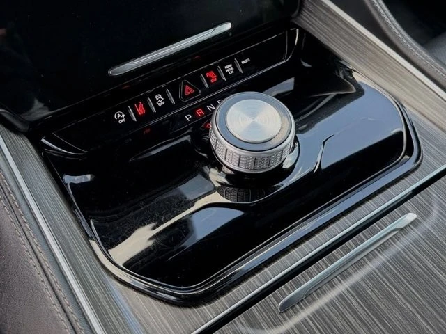 2024 Jeep WS Wagoneer - Image 28 of 31