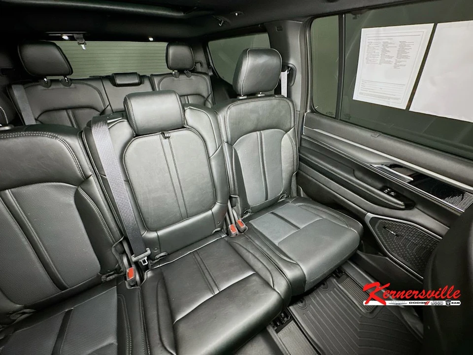 2024 Jeep WS Wagoneer - Image 14 of 24