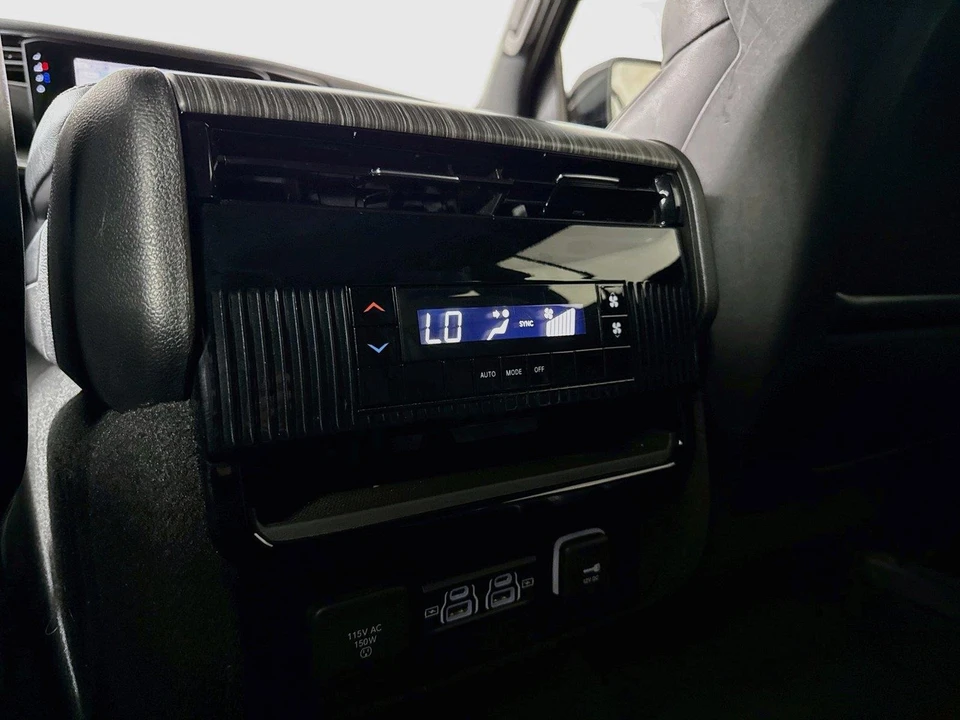2024 Jeep WS Wagoneer - Image 25 of 31