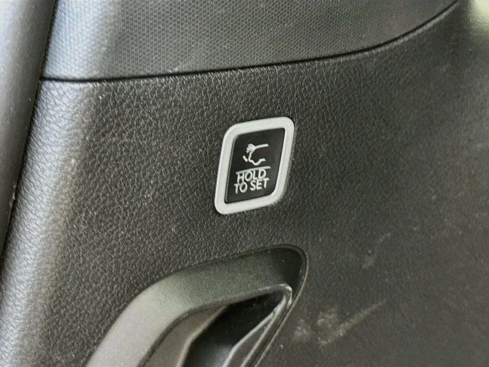 2024 Jeep WS Wagoneer - Image 29 of 31