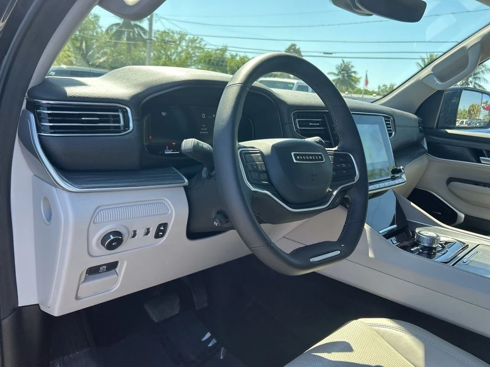 2024 Jeep WS Wagoneer - Image 11 of 12
