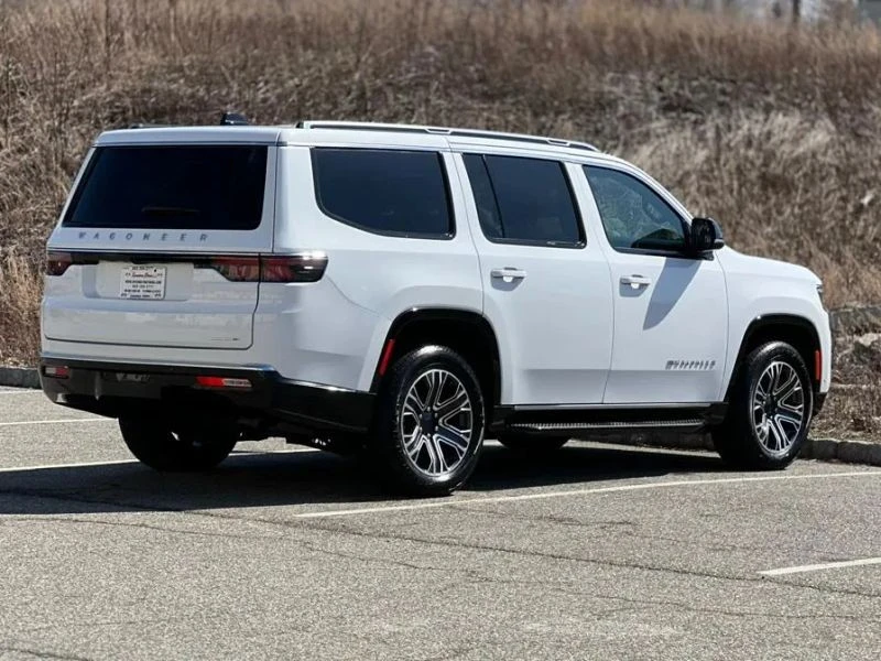 2024 Jeep WS Wagoneer - Image 8 of 12