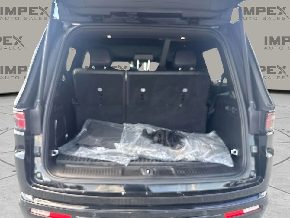 2024 Jeep WS Wagoneer - Image 27 of 31