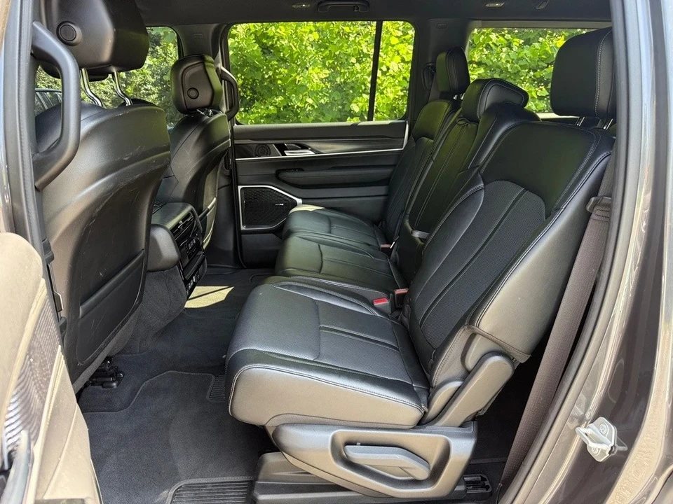 2024 Jeep WS Wagoneer - Image 16 of 21