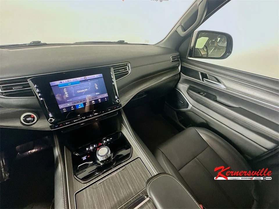 2024 Jeep WS Wagoneer - Image 11 of 21