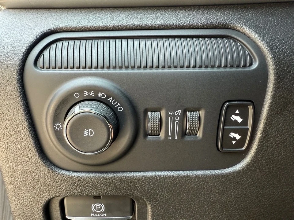 2024 Jeep WS Wagoneer - Image 15 of 21