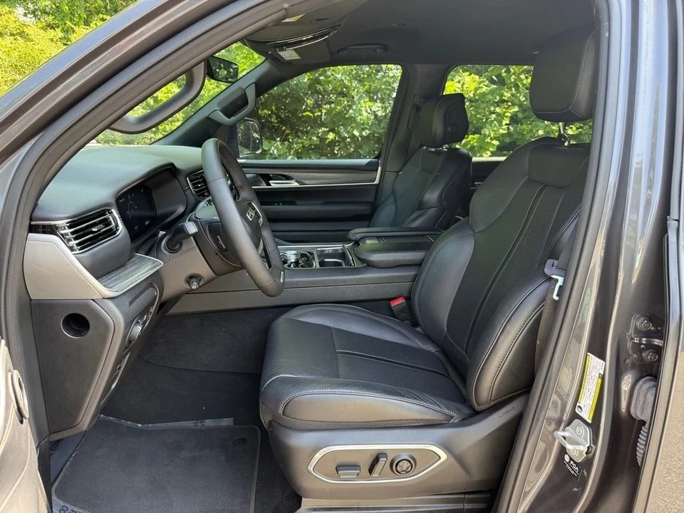 2024 Jeep WS Wagoneer - Image 11 of 21
