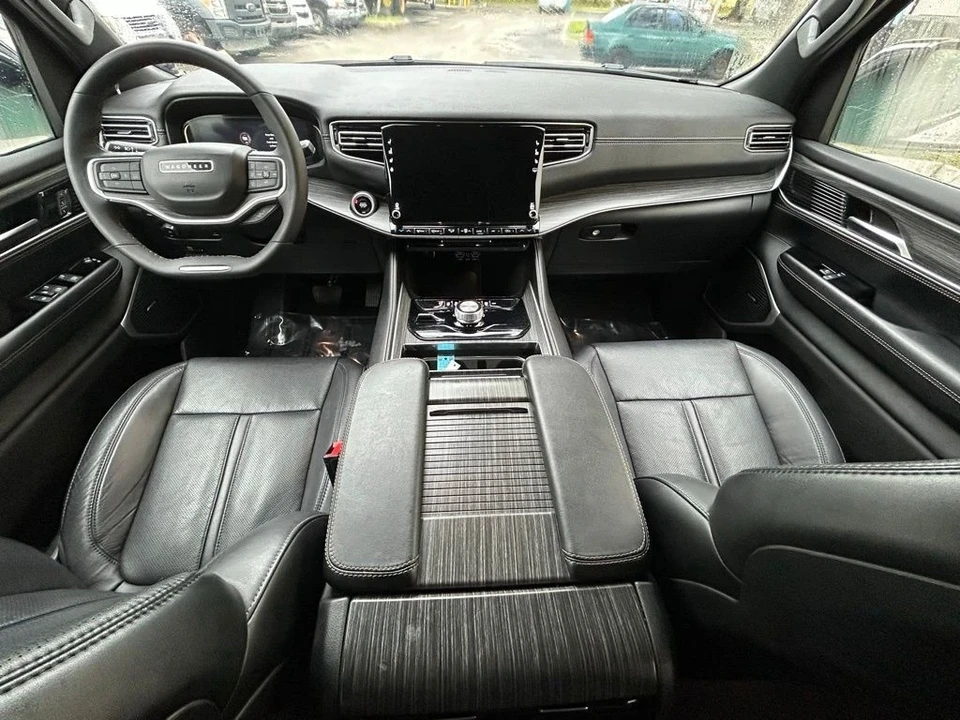 2024 Jeep WS Wagoneer - Image 10 of 12