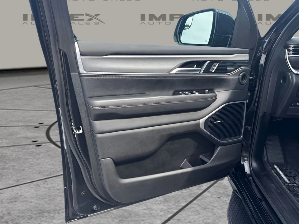 2024 Jeep WS Wagoneer - Image 26 of 31