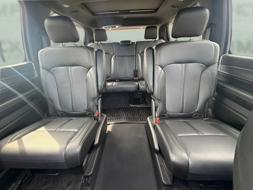 2024 Jeep WS Wagoneer - Image 11 of 31