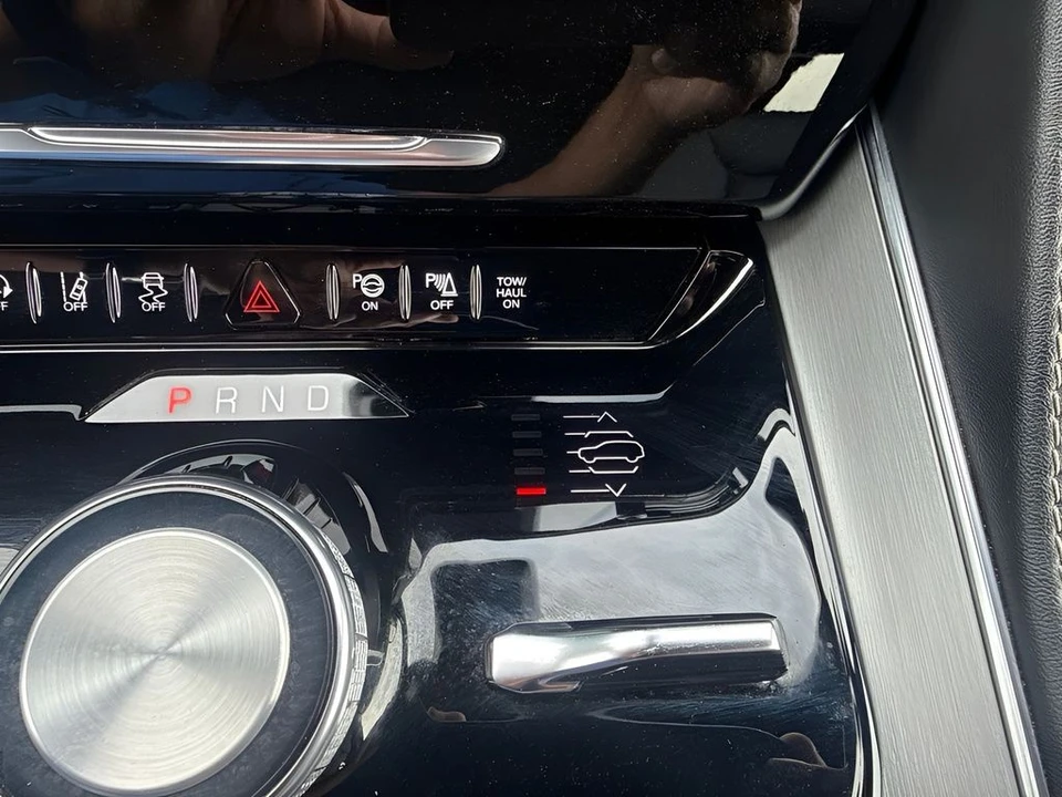 2024 Jeep WS Wagoneer - Image 22 of 31