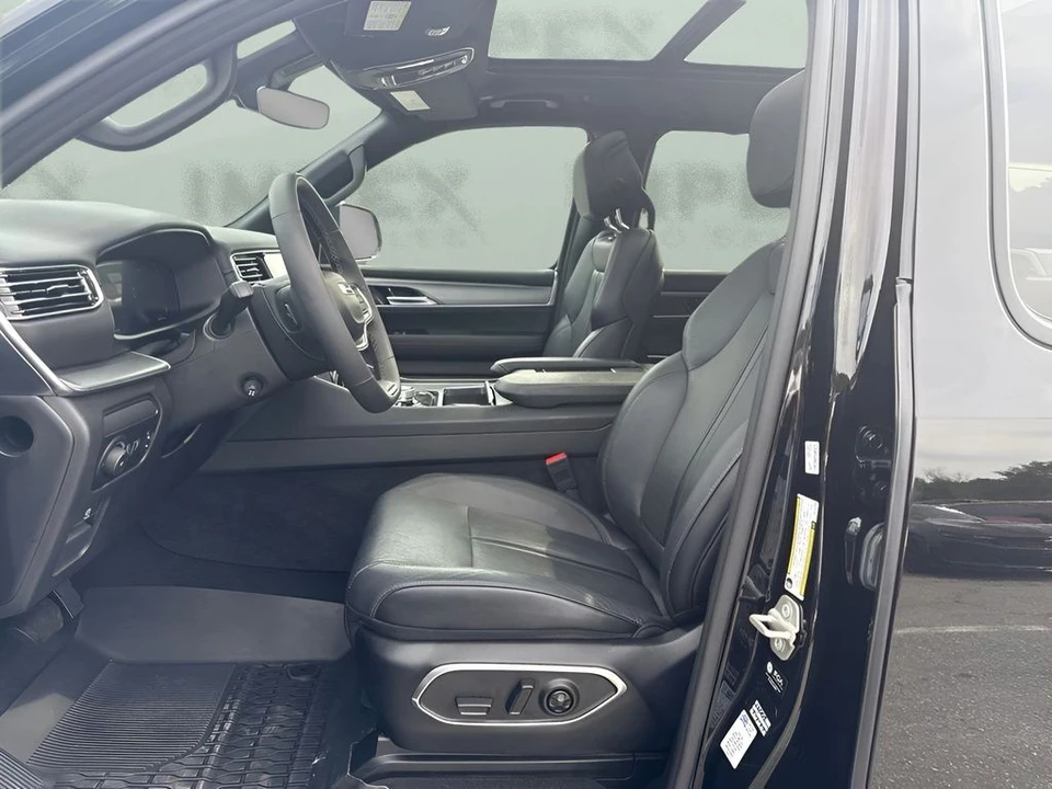 2024 Jeep WS Wagoneer - Image 9 of 31