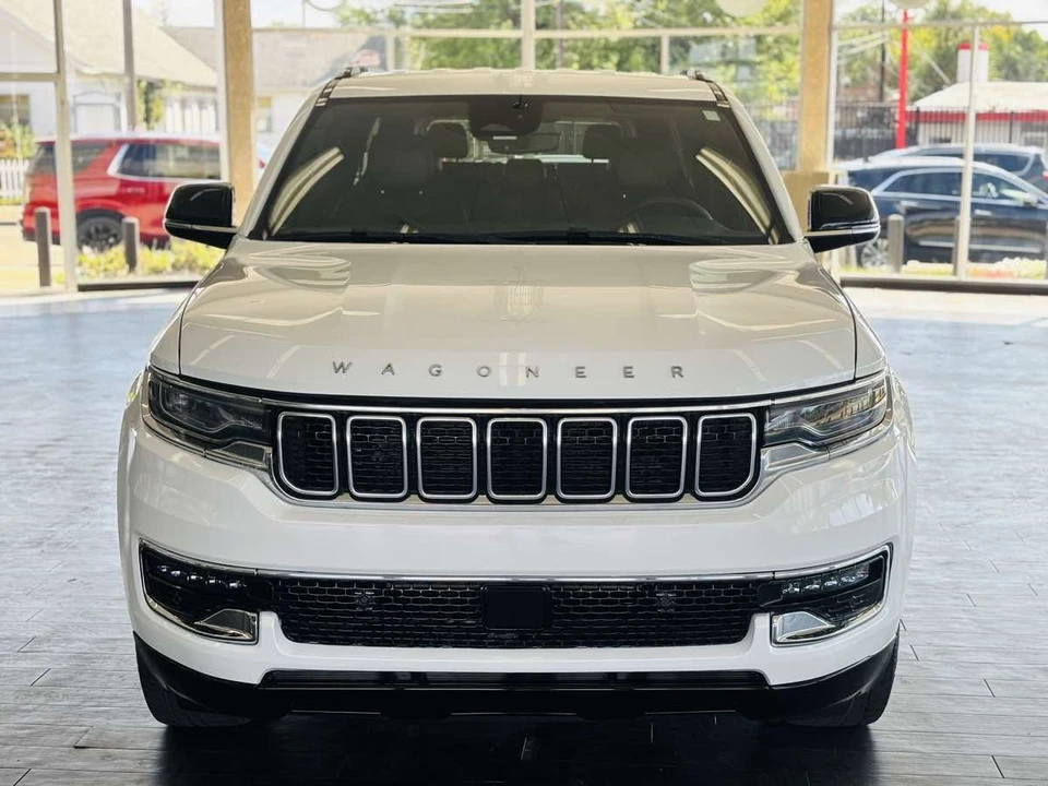 2024 Jeep WS Wagoneer - Image 18 of 31