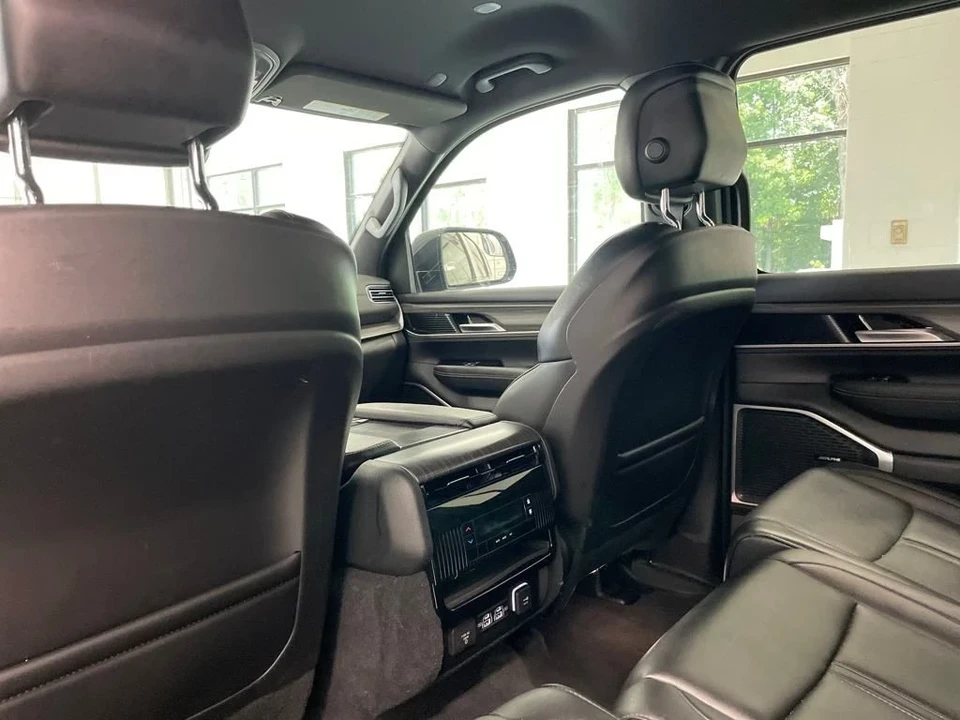 2024 Jeep WS Wagoneer - Image 12 of 12