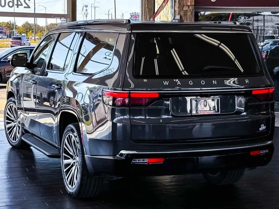 2024 Jeep WS Wagoneer - Image 11 of 21